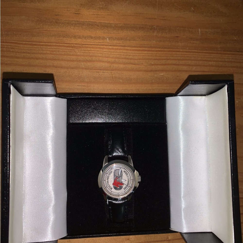 Boston Red Sox Men's Fossil Black Leather Strap Watch (2013 Champions)
